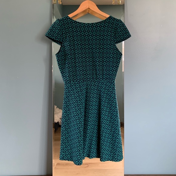 Cute retro style dress - Picture 6 of 7